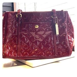 Rare burgundy colour coach purse 🔥